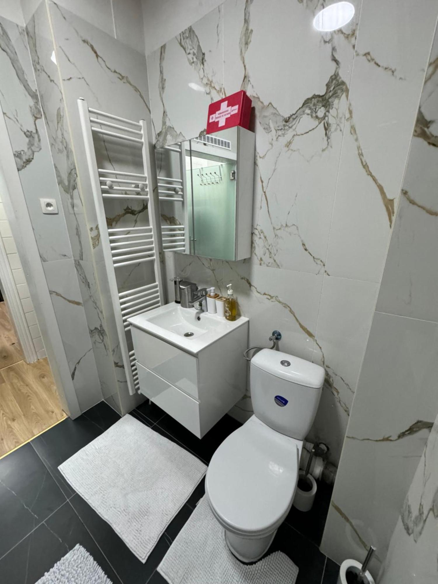 Appartement 2 Chambre Luxueuse A Jette Брюссель Екстер'єр фото