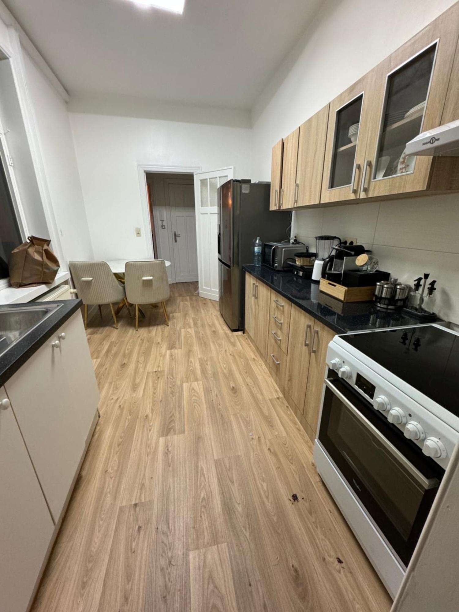 Appartement 2 Chambre Luxueuse A Jette Брюссель Екстер'єр фото