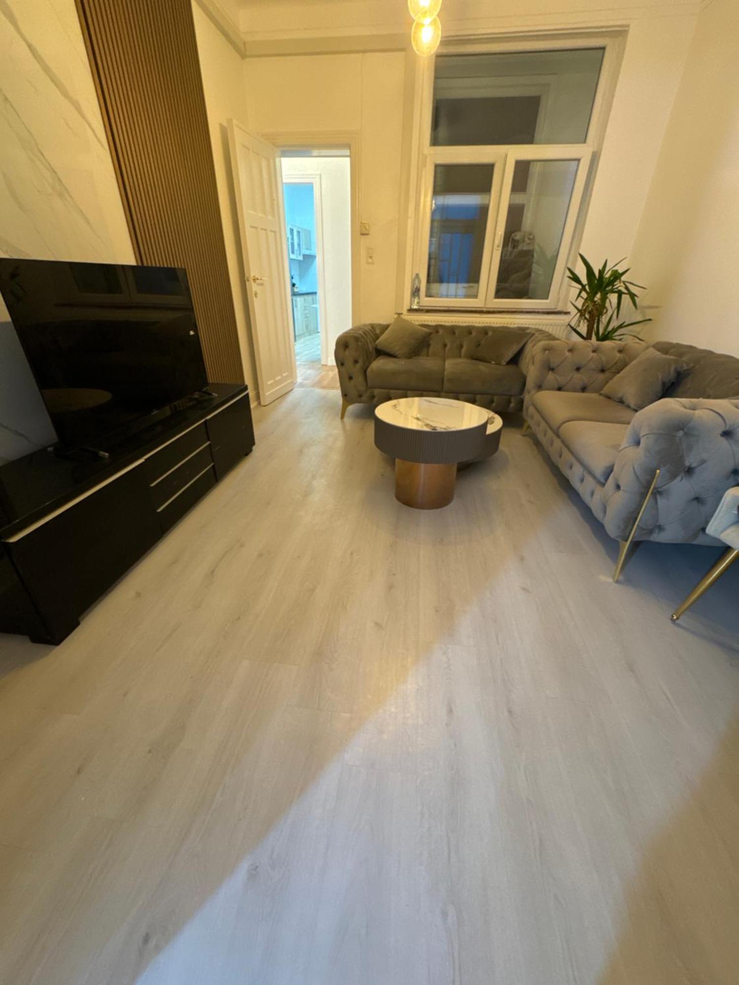 Appartement 2 Chambre Luxueuse A Jette Брюссель Екстер'єр фото